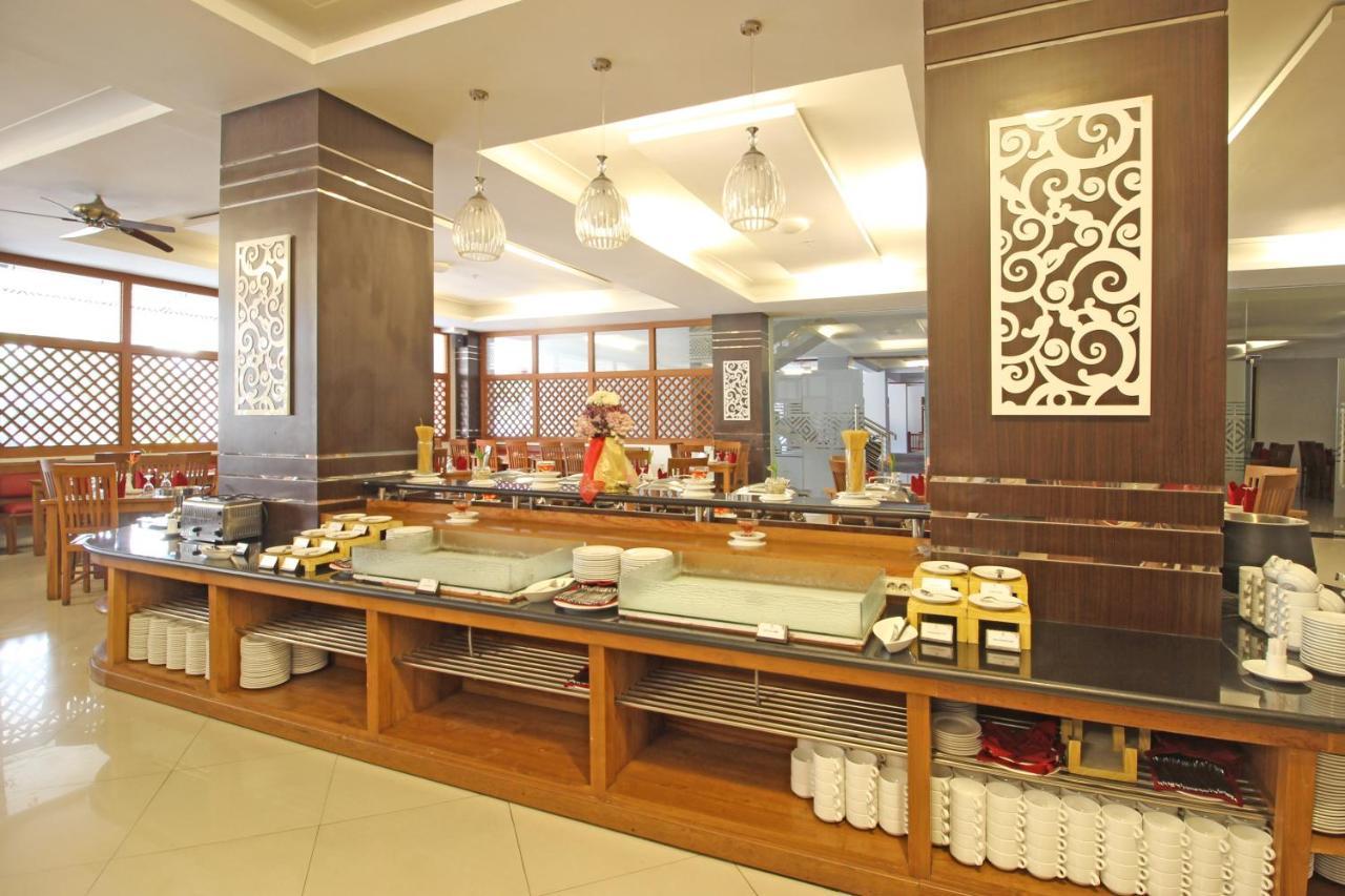 เรดดอร์ซ พรีเมียม เนียร์ สเลมัน ซิตี้ฮอลล์ Hotel ยอกยาการ์ตา ภายนอก รูปภาพ