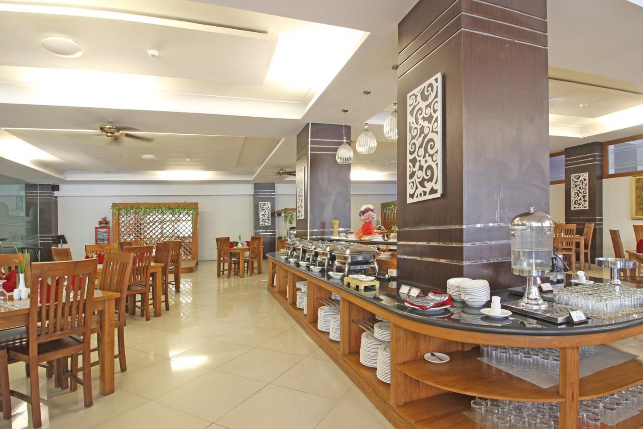 เรดดอร์ซ พรีเมียม เนียร์ สเลมัน ซิตี้ฮอลล์ Hotel ยอกยาการ์ตา ภายนอก รูปภาพ